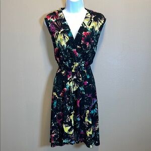 BCBGMaxAzria Women’s Multicolored Smocked Faux Wrap V Neck Midi Cocktail Dress M